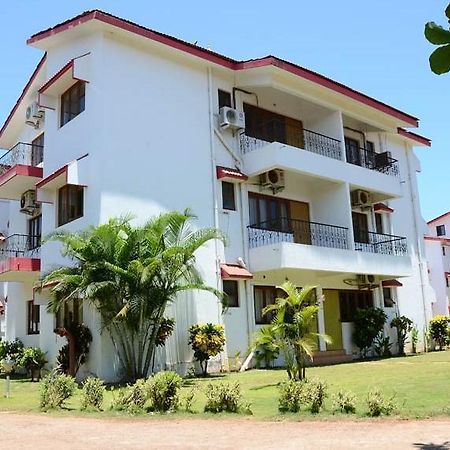 M N Resorts Baga Esterno foto